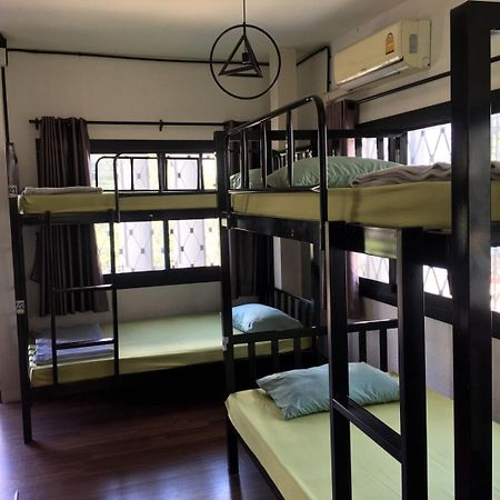 Nearthepark Backpack Boutique House Hostel Chiang Mai Exterior photo