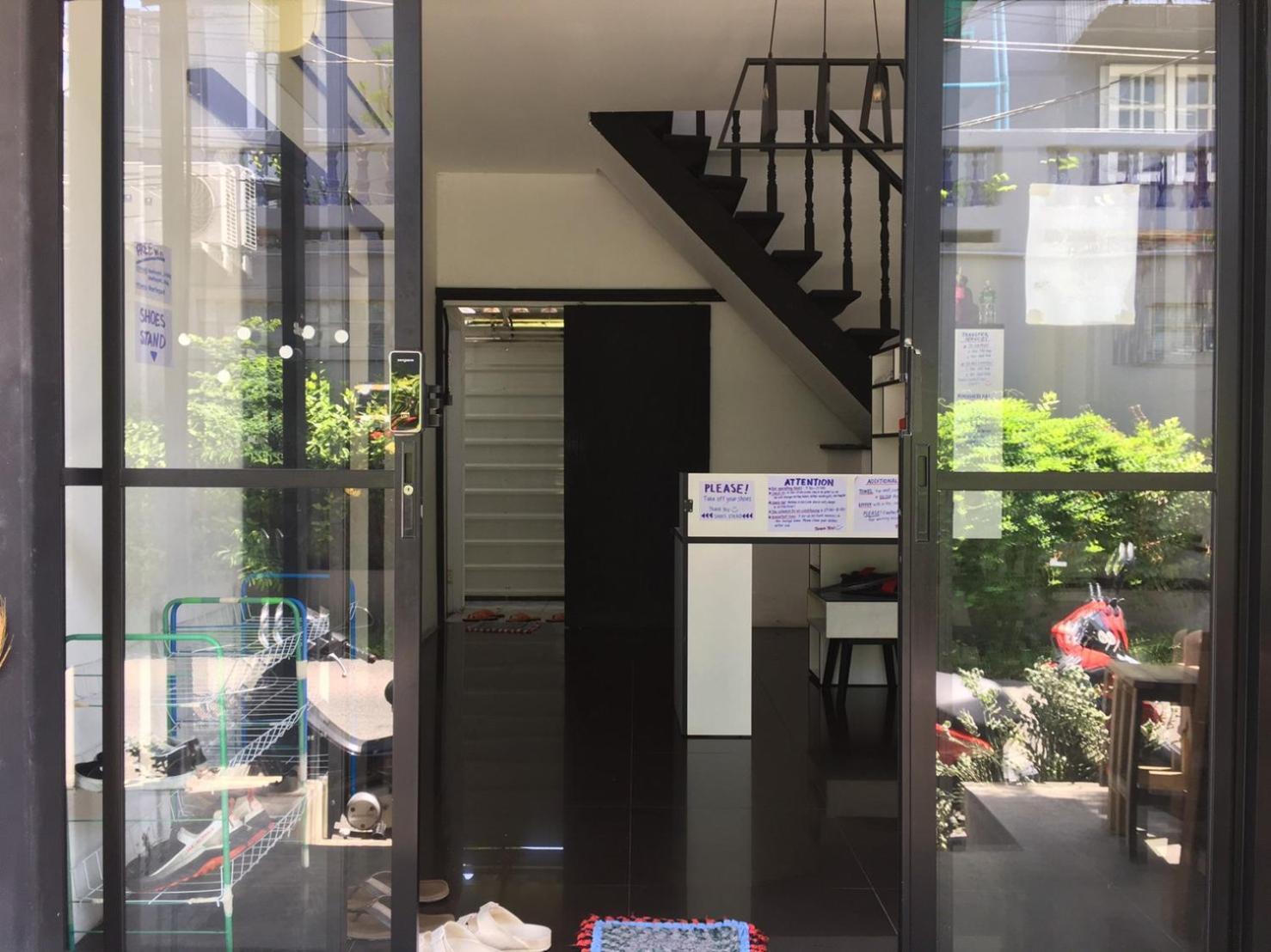 Nearthepark Backpack Boutique House Hostel Chiang Mai Exterior photo